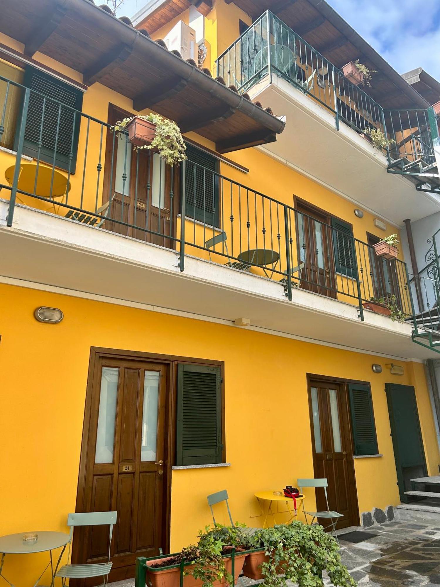 Dependance Pesce D'Oro Hotel Verbania Exterior foto
